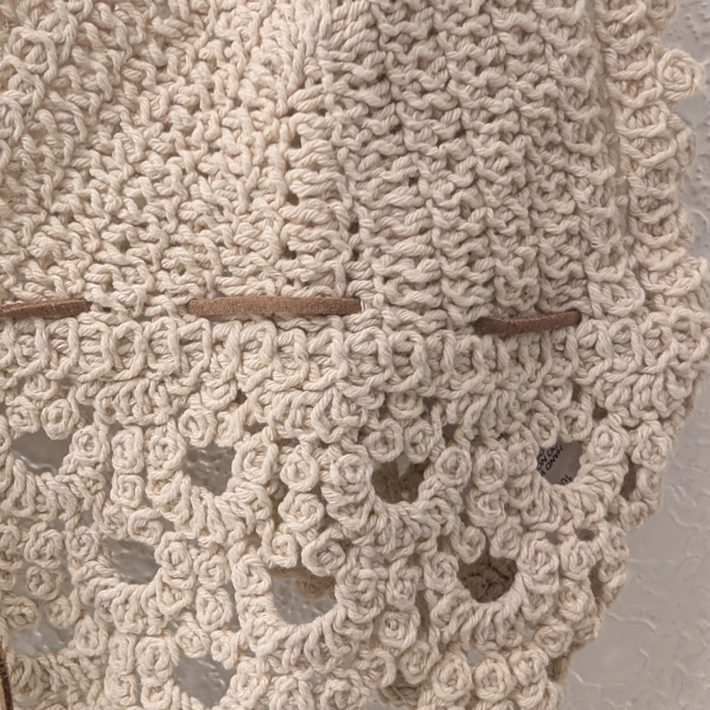 Peach Love California Cream Crochet Crop Top - Picture 3 of 5